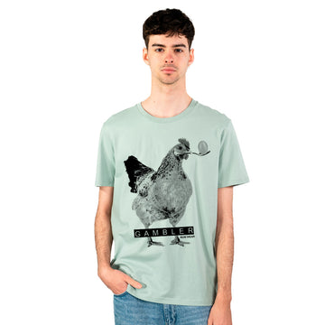 camiseta gallina jugadora con cuchara y huevo de la marca num wear